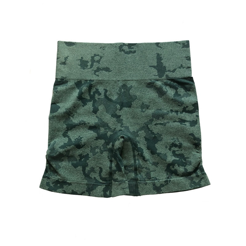 Women Adapt Camo Seamless Shorts