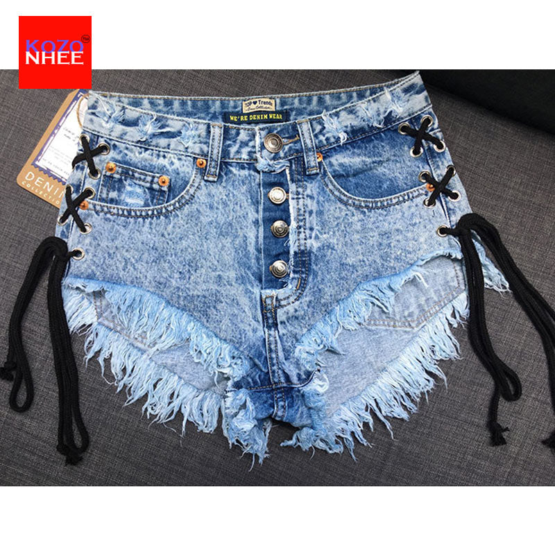 Womens Vintage Snowflake Inelastic Denim Shorts With high Waist Straps