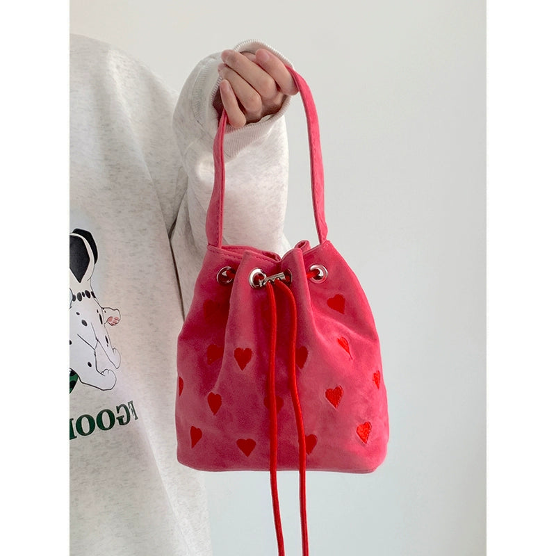 Niche Drawstring Bundle Bag for Women 2023 New Fancy Heart Embroidered Single Shoulder Bucket Bag All-Match Messenger Bag