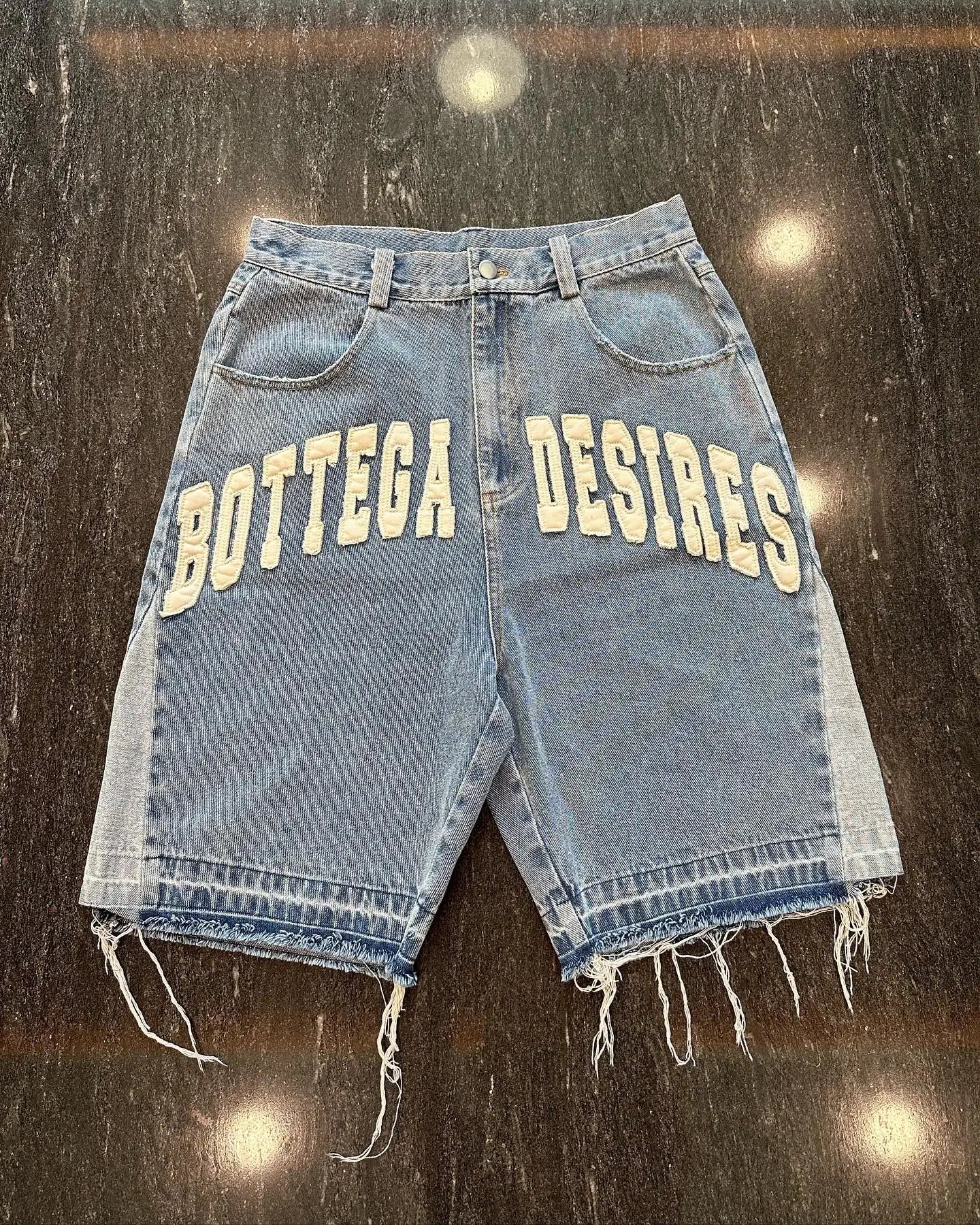 Mens American Street Embroidery High Waist Washed Denim Shorts