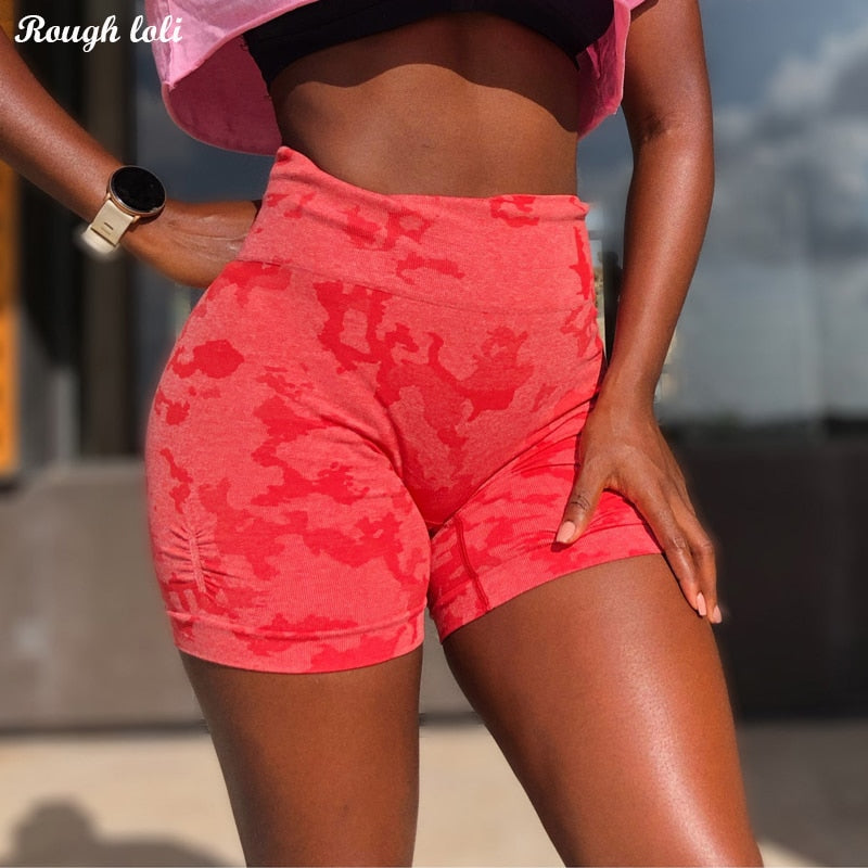 Women Adapt Camo Seamless Shorts